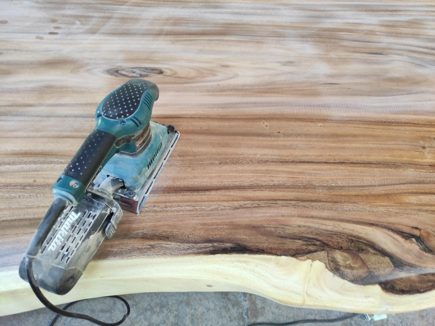 Finishing Wood Slab 